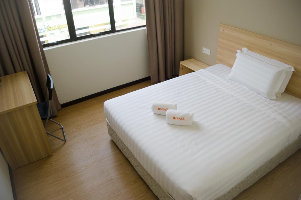 1 Orange Hotel Sungai Buloh Zewnętrze zdjęcie