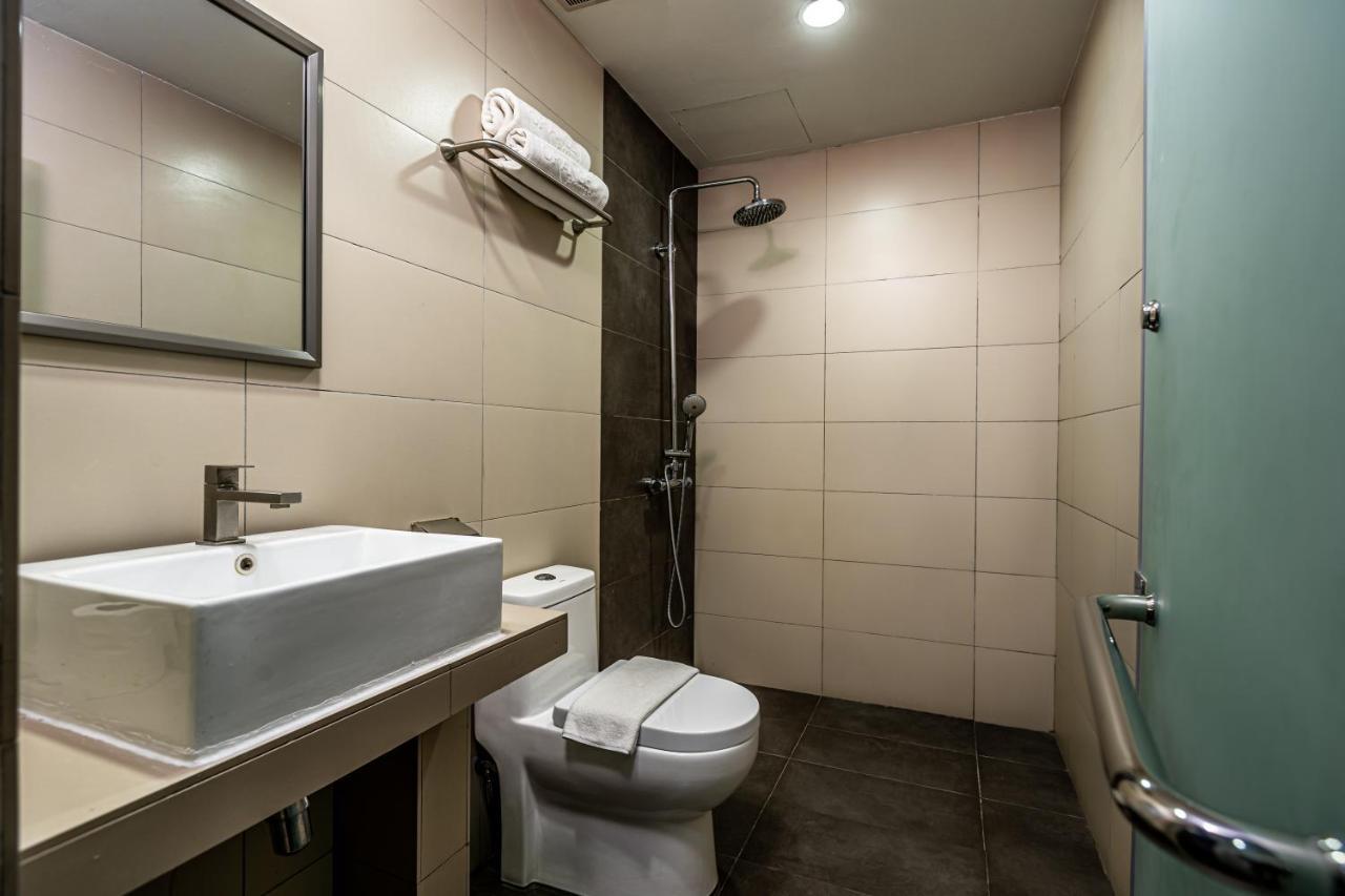 1 Orange Hotel Sungai Buloh Zewnętrze zdjęcie